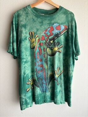 Green Tie-Dye Gecko Graphic Tee